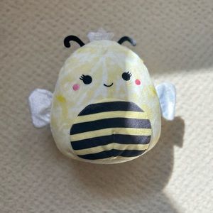 sunny the bee squishmallow